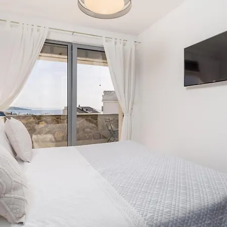 Casa de Férias Pet Friendly In Krk Krk Town