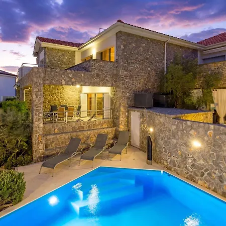 Gorgeous In Krk With Wifi Holiday home *