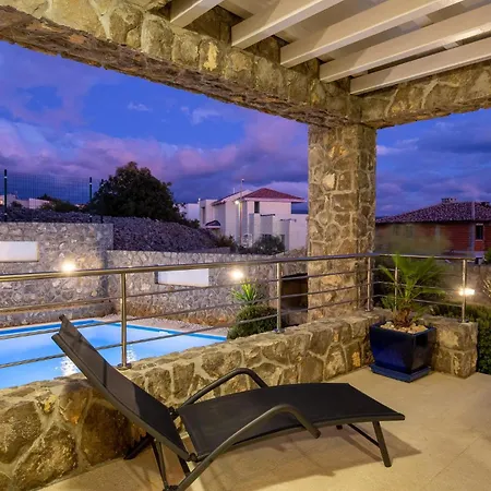 Luxurious In Krk * كرك
