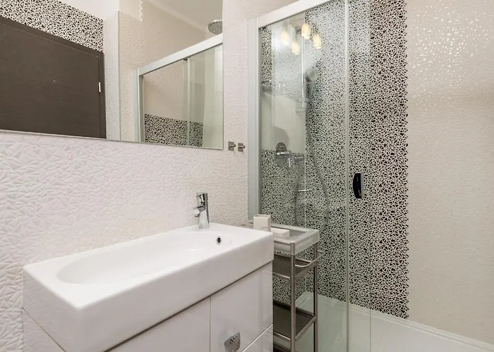 別荘 Pet Friendly In Krk *